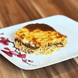 Moussaka Griechischer Salat